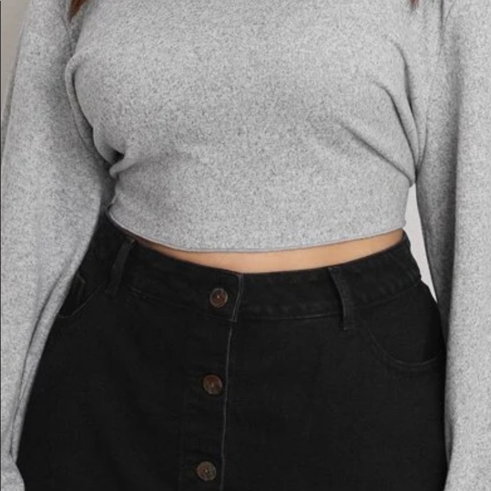 Elegant Light Gray Backless Crop Top Long Sleeve